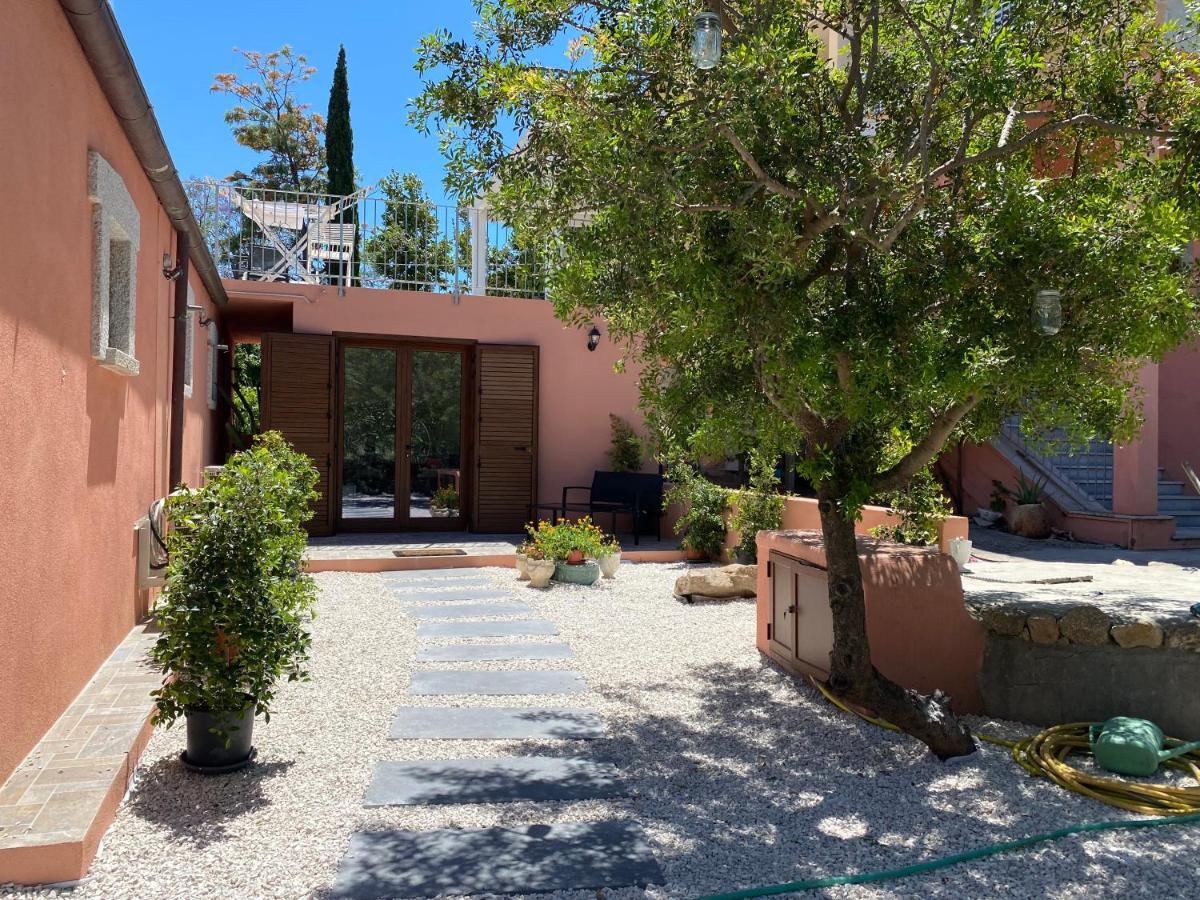 Quadrifoglio Affittacamere San Teodoro  Exterior photo